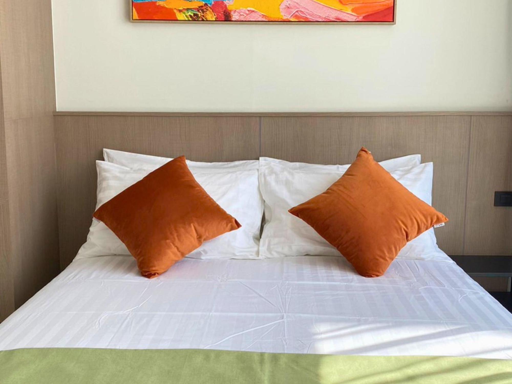 Sand Dance Hotel 班武里府 外观 照片